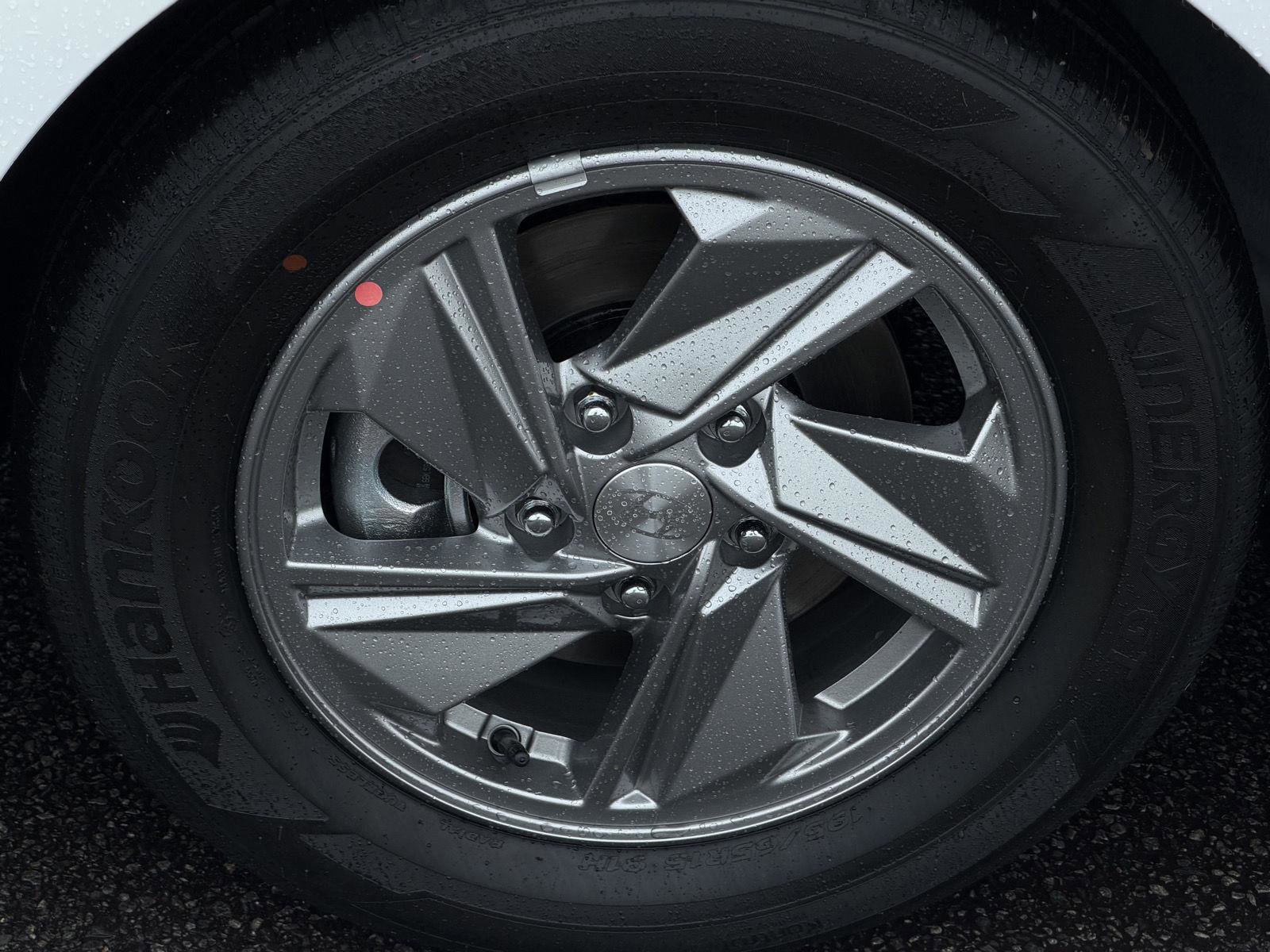 New 2026 Hyundai Elantra SE FWD image 6
