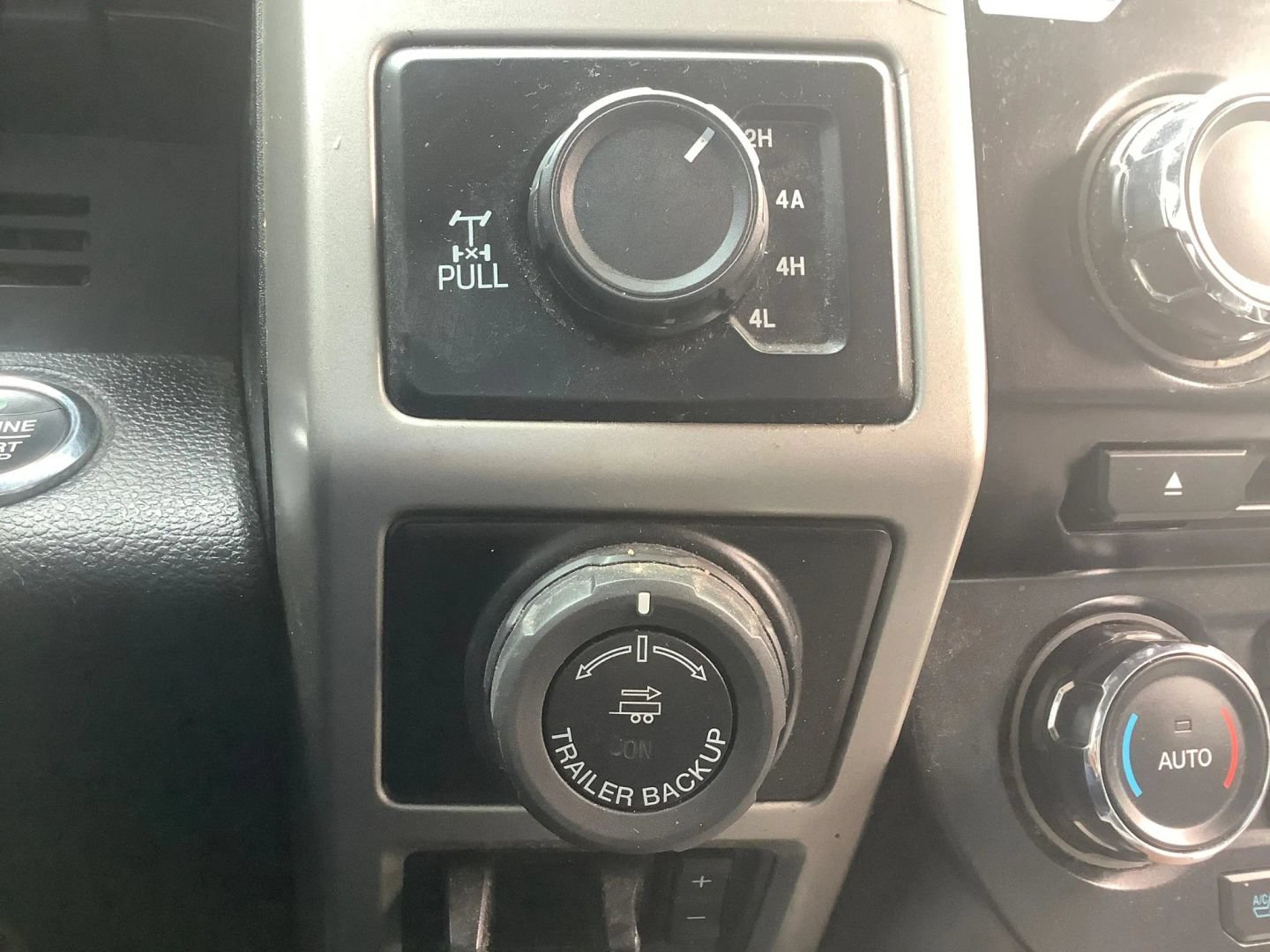 Used 2017 Ford F150 Lariat AWD/4WD image 34