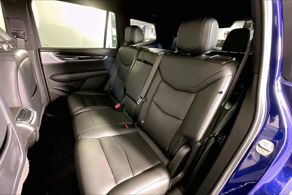Used 2023 Cadillac XT6 Premium Luxury AWD/4WD image 37