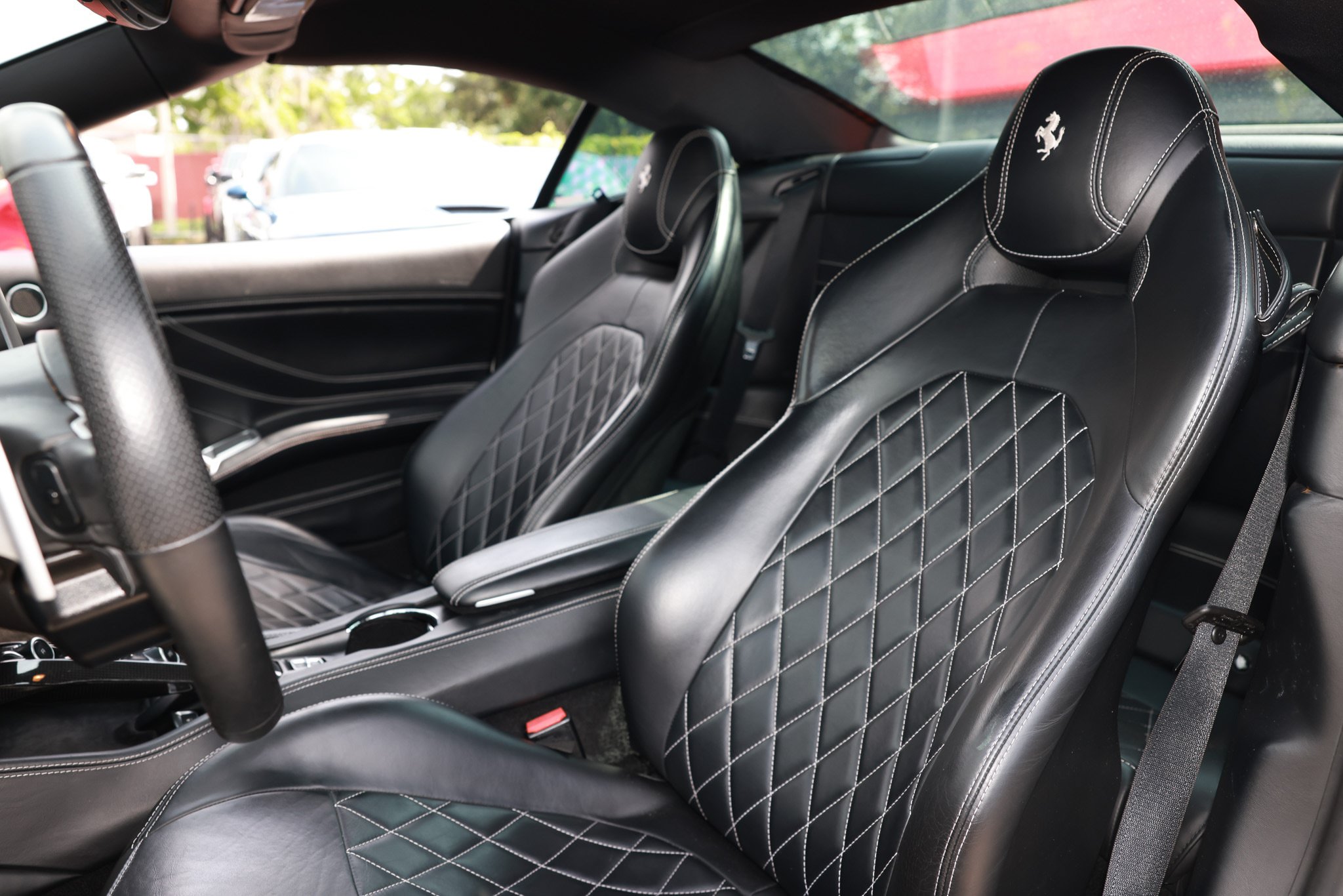 Used 2015 Ferrari California T RWD image 10