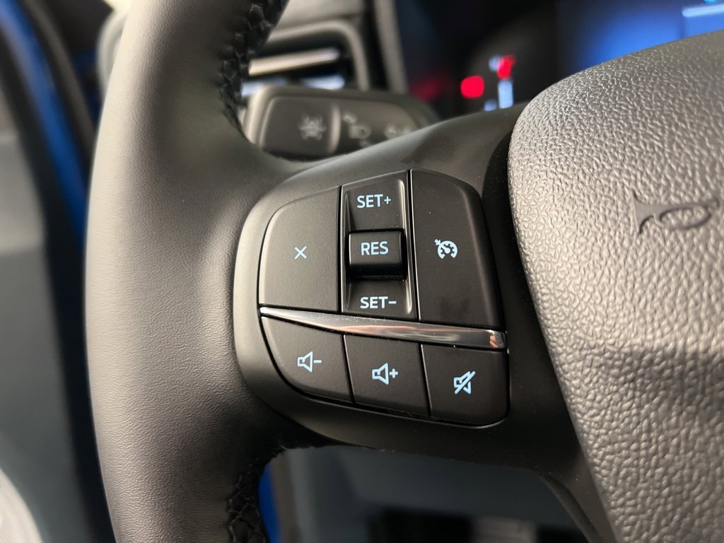 New 2025 Ford Maverick XLT w/ Equipment Group 301A image 17