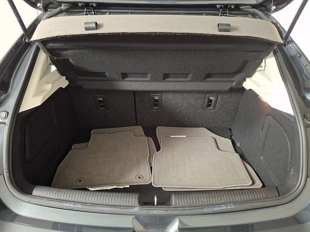 Used 2017 Chevrolet Cruze LT w/ Convenience Package FWD image 29