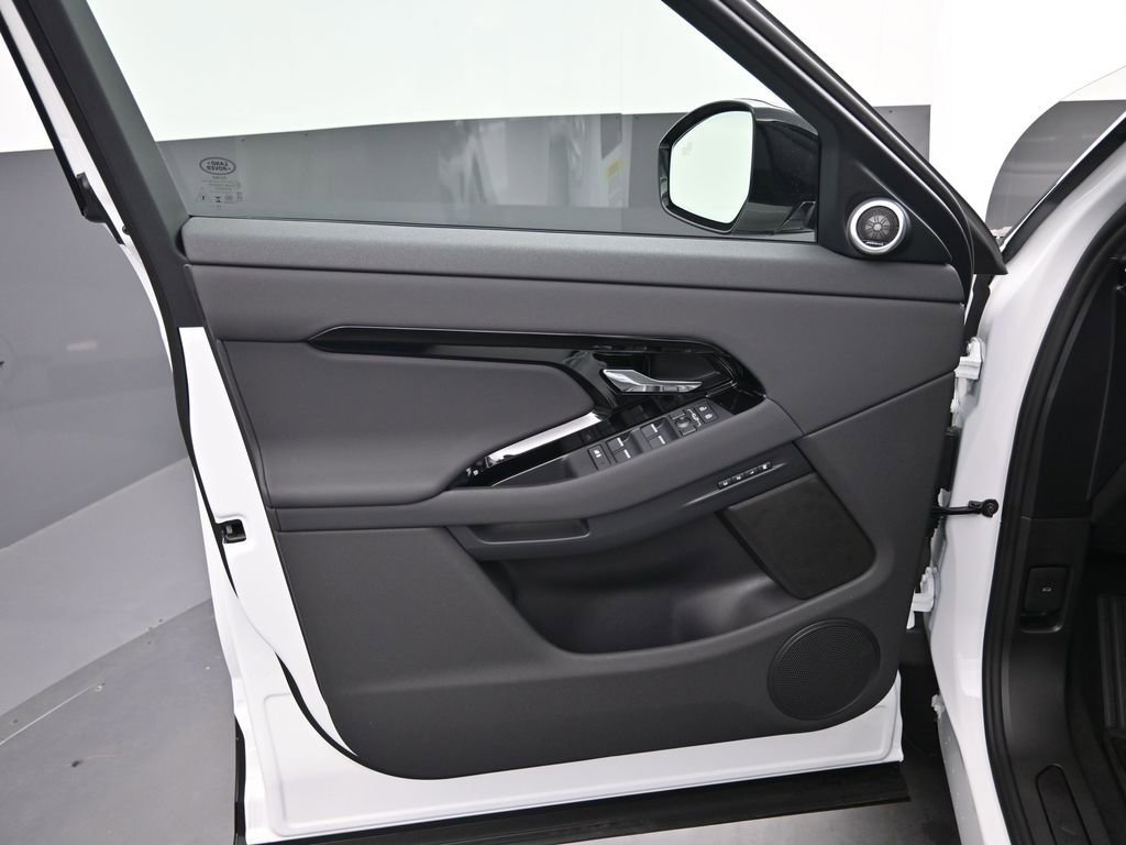 New 2026 Land Rover Range Rover Evoque S image 18