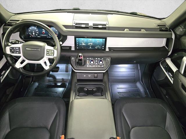 Certified 2024 Land Rover Defender 90 X-Dynamic SE image 9