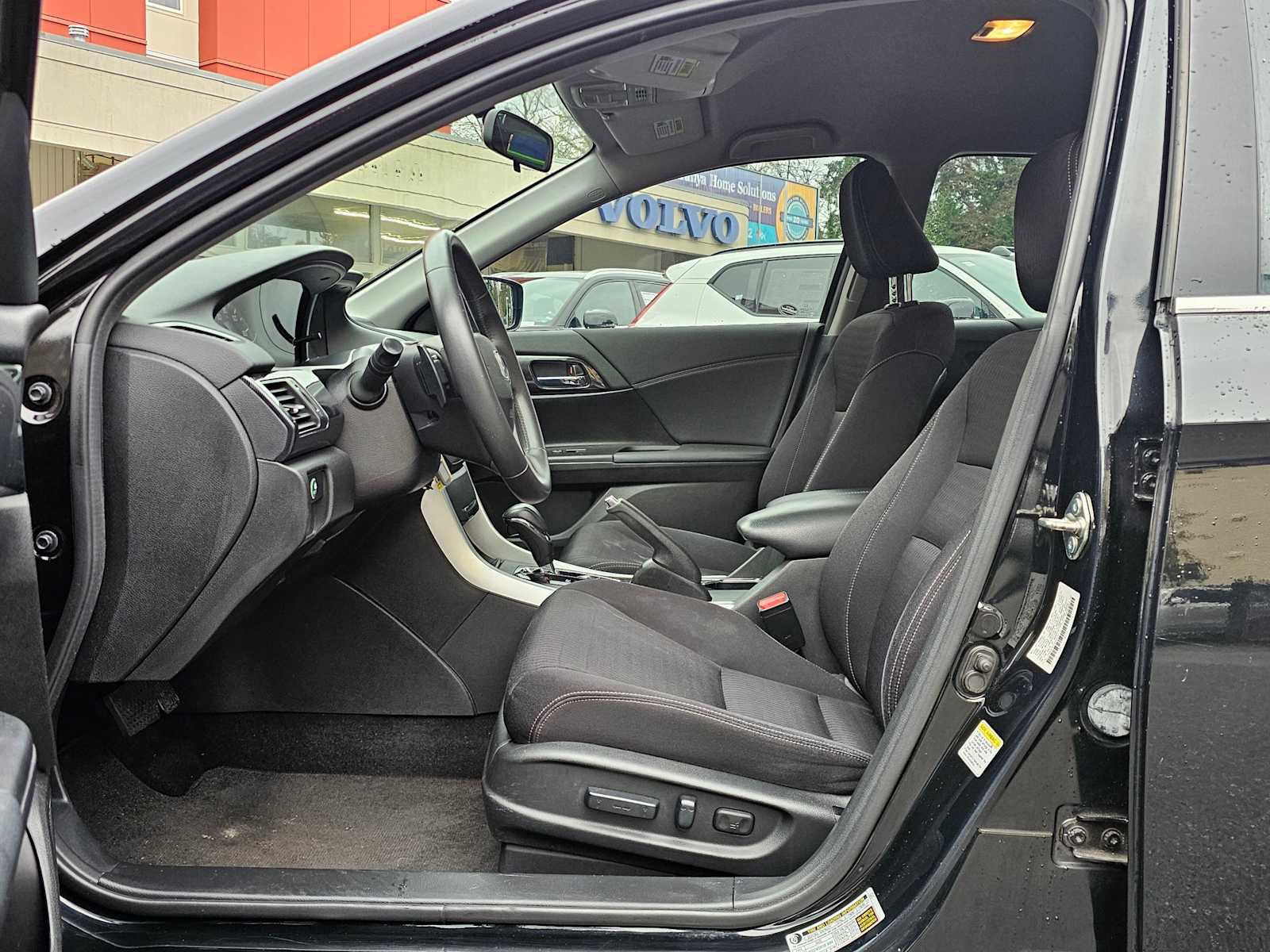 Used 2014 Honda Accord Sport image 19