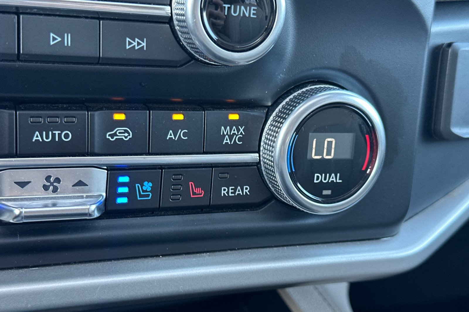 Used 2024 Ford Expedition Max Limited RWD image 29