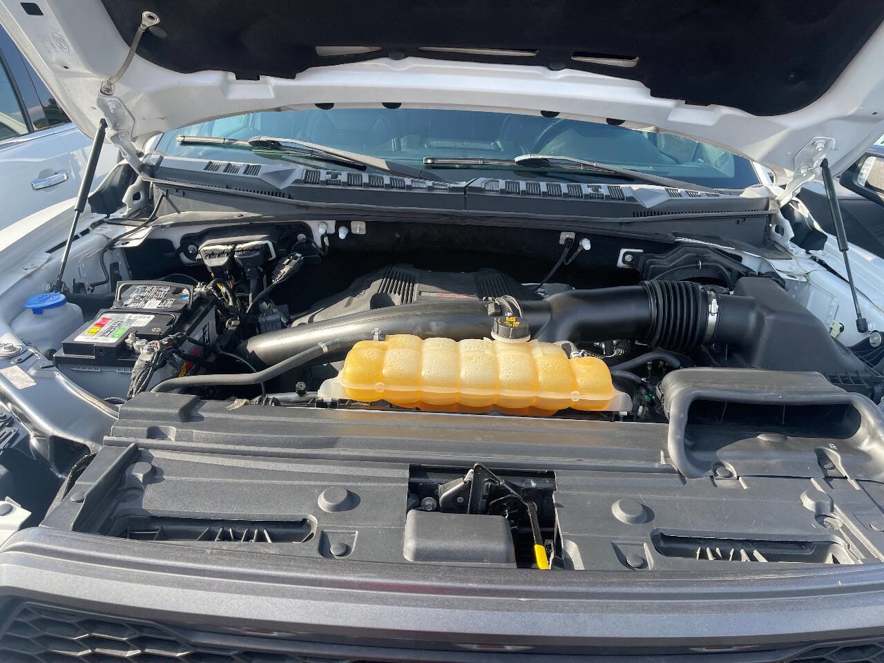 Used 2018 Ford F150 Raptor w/ Equipment Group 802A Luxury image 43