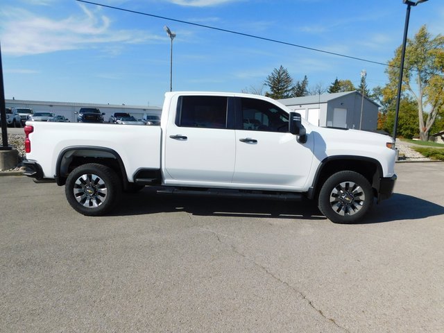 Used 2023 Chevrolet Silverado 2500 Custom image 2