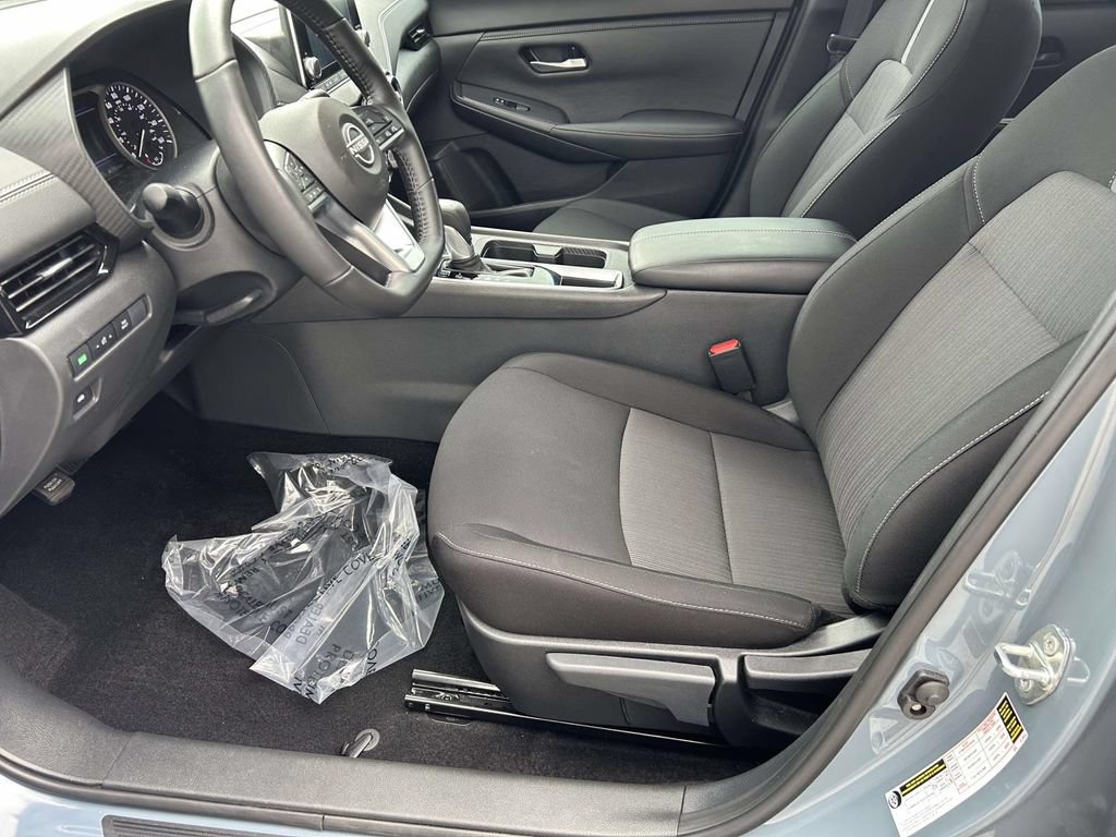 Used 2025 Nissan Sentra SV w/ All-Weather Package FWD image 17