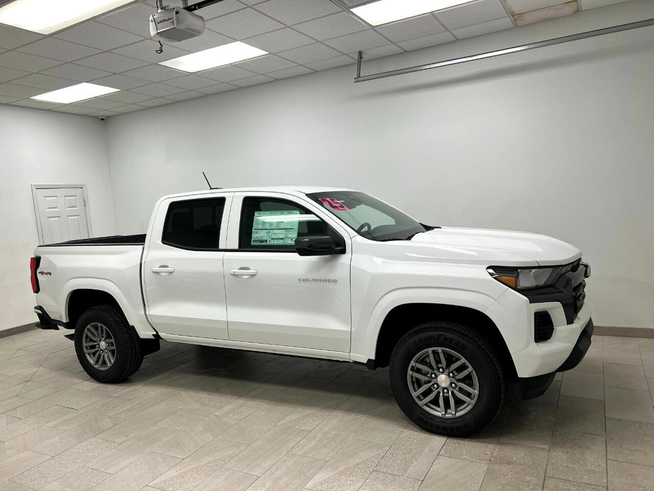 New 2025 Chevrolet Colorado LT w/ Advanced Trailering Package image 5
