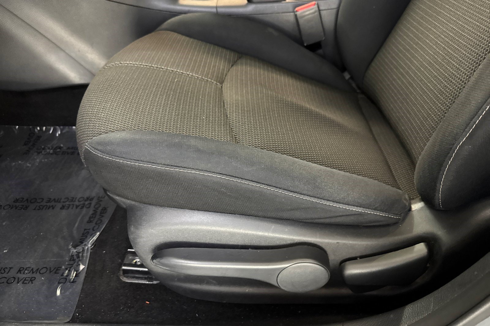 Used 2016 Nissan Sentra S FWD image 14