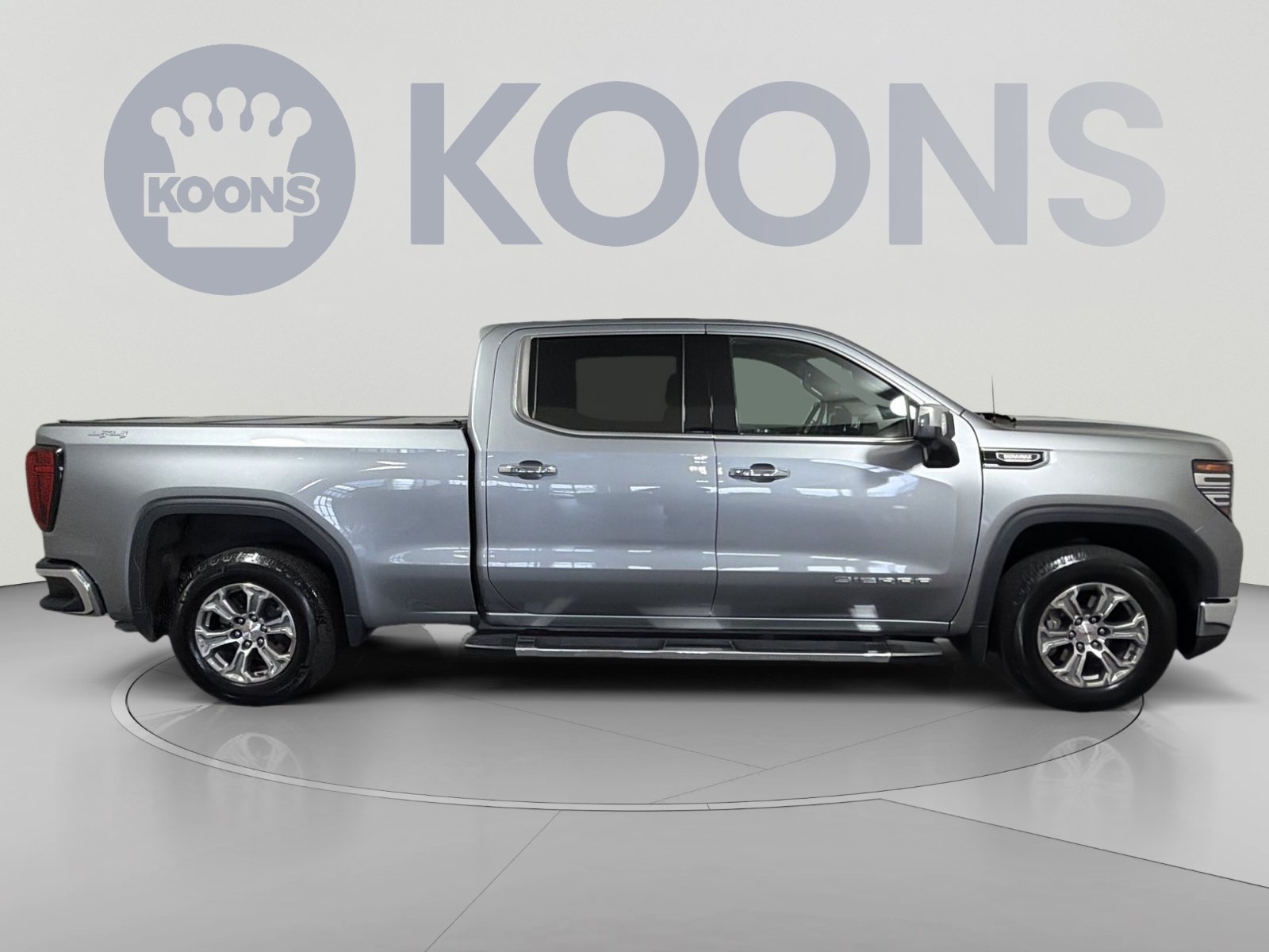 Used 2024 GMC Sierra 1500 SLT w/ SLT Convenience Package AWD/4WD image 8