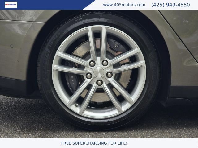 Used 2015 Tesla Model S 85D image 43