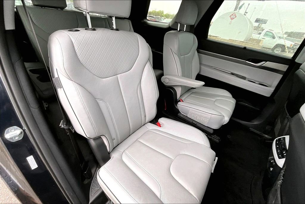 Used 2025 Hyundai Palisade SEL FWD image 36