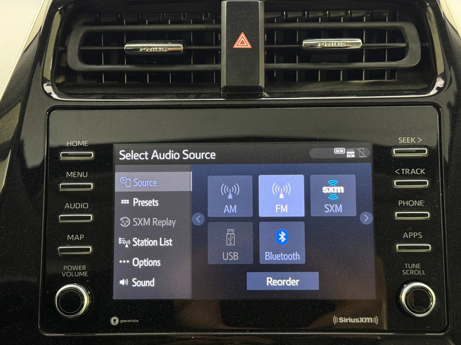 Used 2022 Toyota Prius XLE w/ Premium Convenience Package image 25