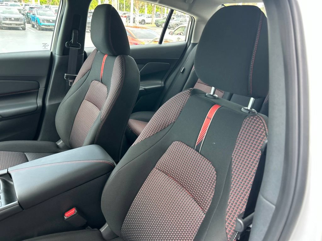 New 2026 Nissan Sentra SR w/ Floor Mat Package FWD image 19