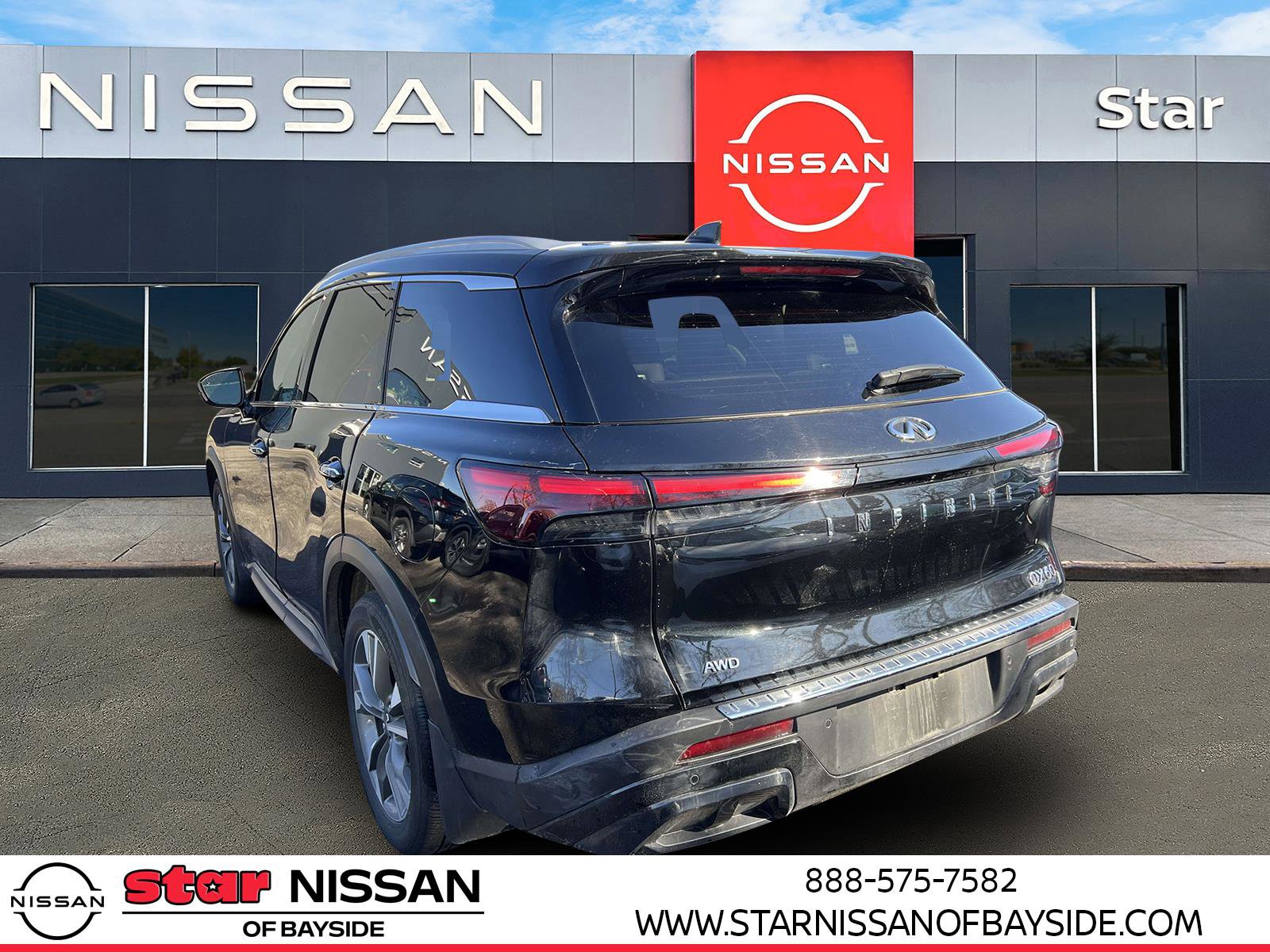 Used 2025 INFINITI QX60 Luxe w/ Cargo Package image 4