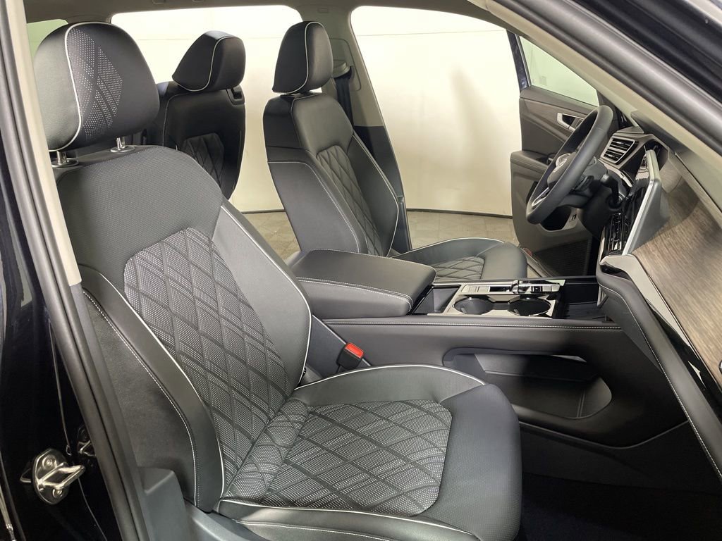 New 2026 Volkswagen Atlas SEL Premium R-Line image 24