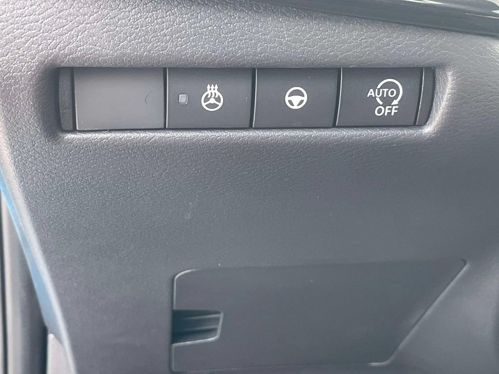 New 2026 Nissan Kicks SR w/ SR Premium Package FWD image 21