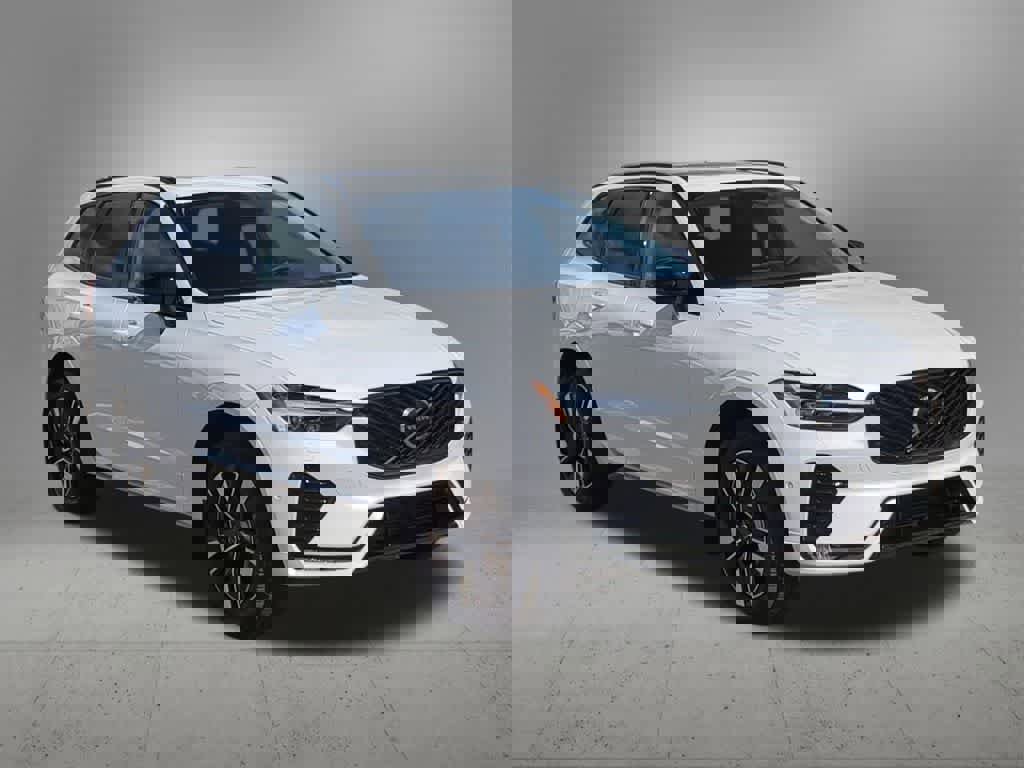 Certified 2026 Volvo XC60 B5 Plus w/ Protection Package Premier image 8