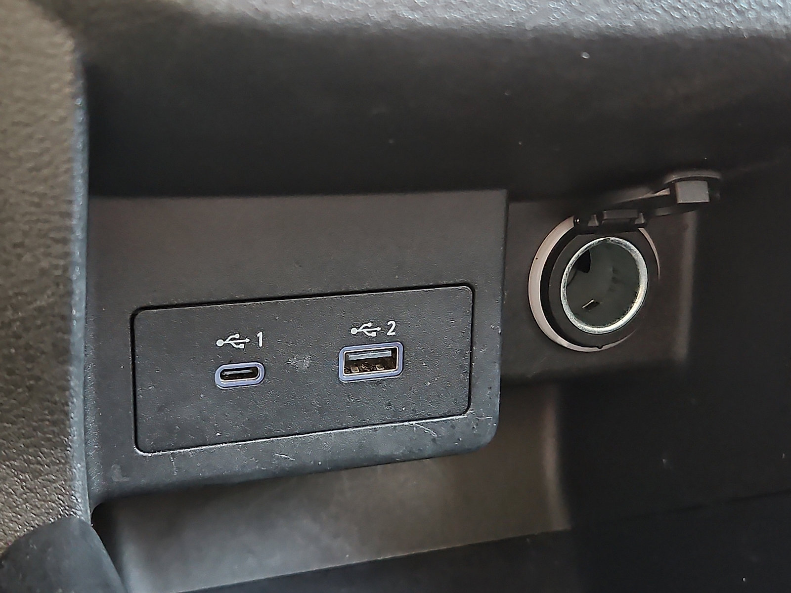 Certified 2024 Nissan Kicks SV image 20