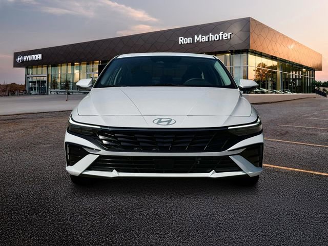 New 2025 Hyundai Elantra Limited image 12