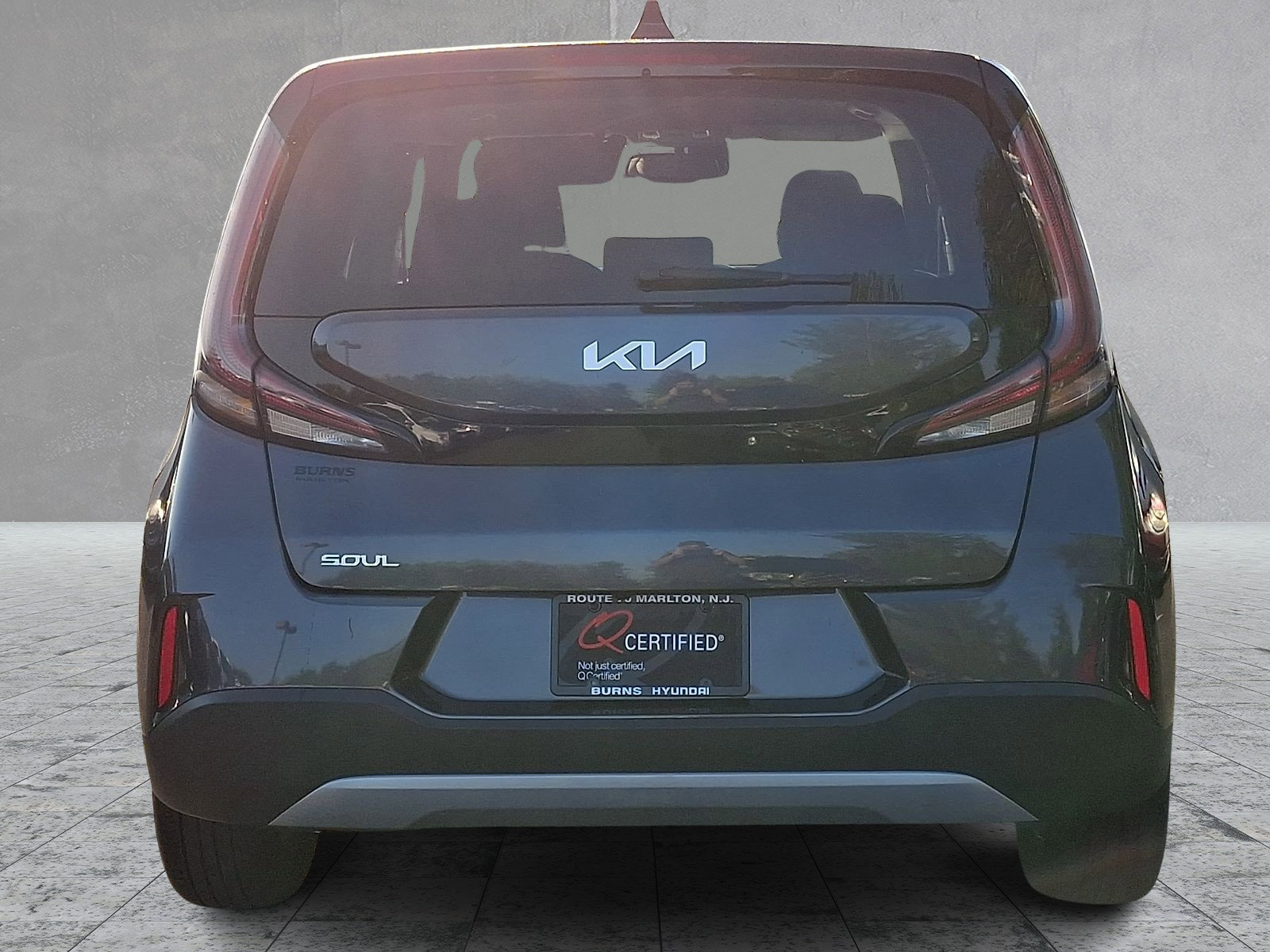 Used 2023 Kia Soul S FWD image 5