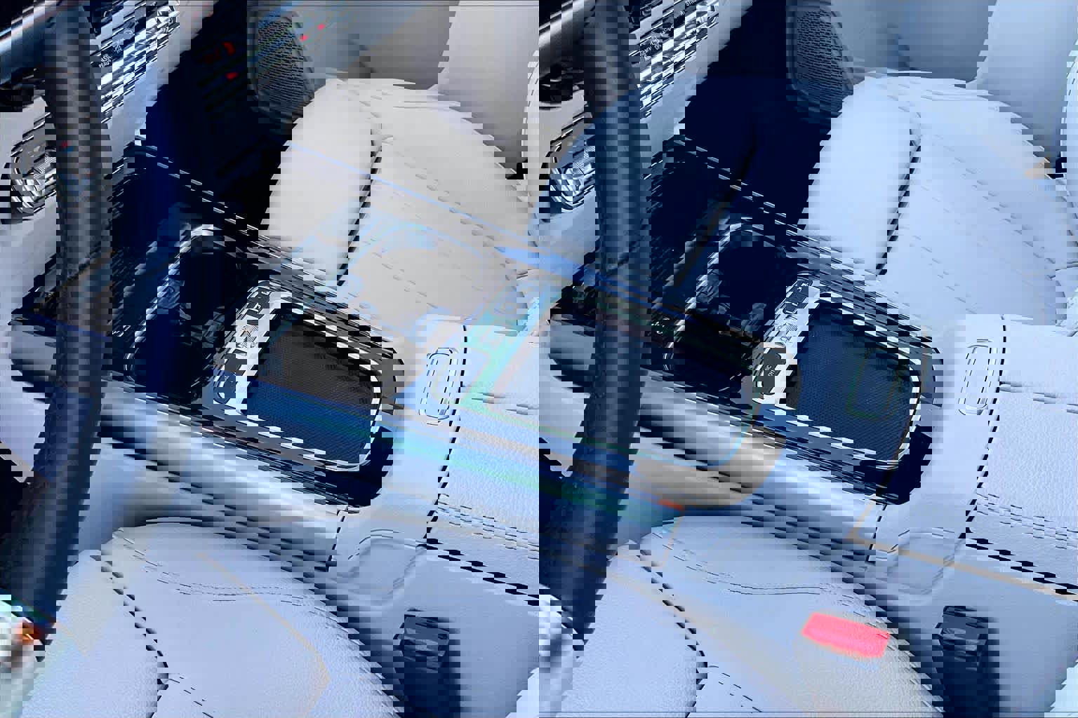 Used 2025 Mercedes-Benz GLA 250 image 16