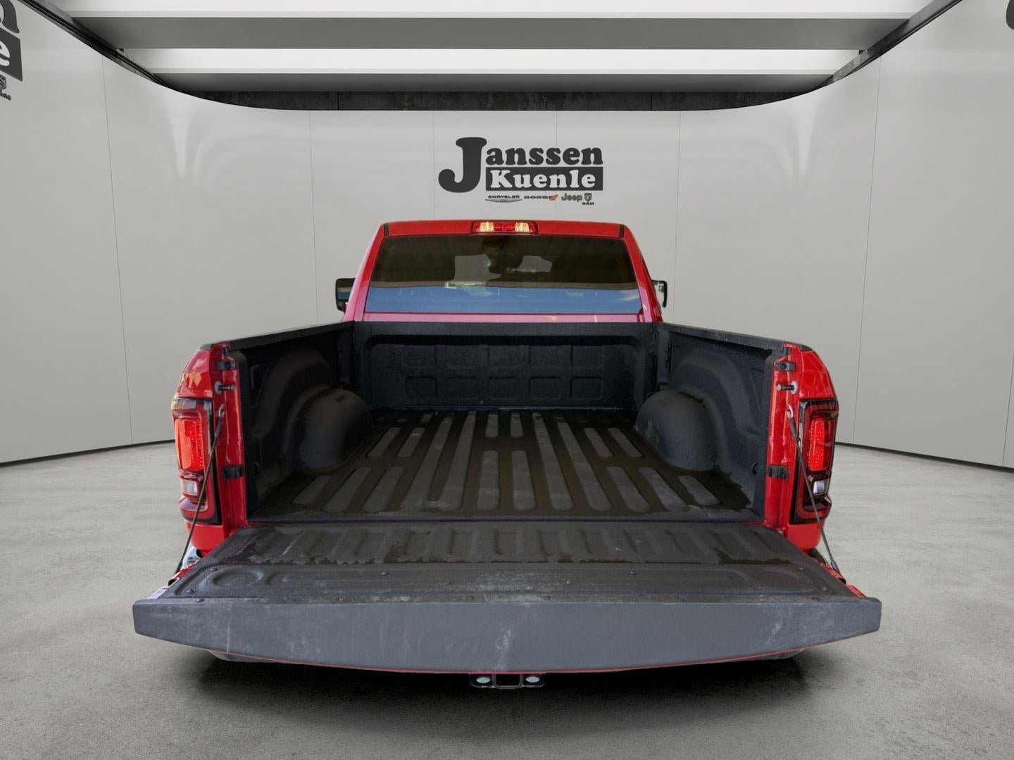 Used 2026 RAM 2500 Big Horn AWD/4WD image 4