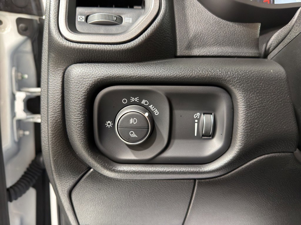 Used 2022 RAM 4500 Tradesman w/ Safety Group image 35