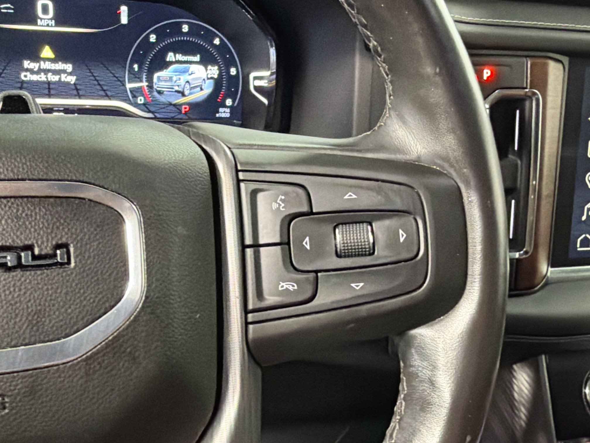 Used 2023 GMC Yukon Denali Ultimate AWD/4WD image 40