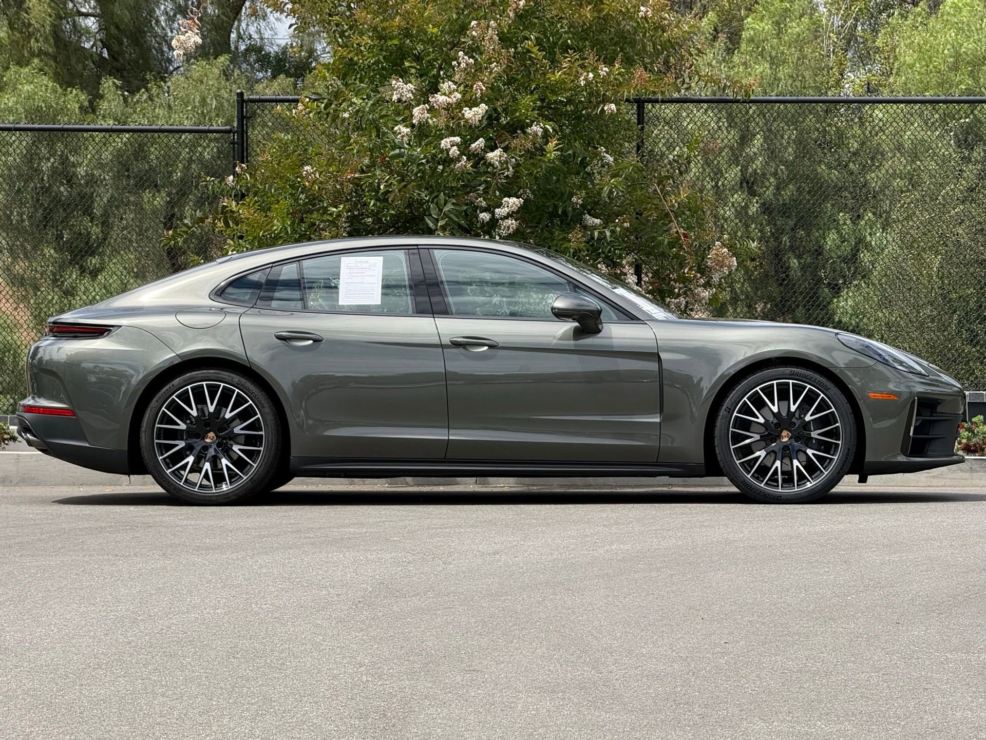 Used 2026 Porsche Panamera image 8