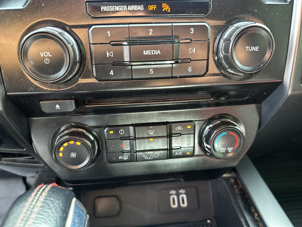 Used 2016 Ford F150 XLT w/ Equipment Group 302A Luxury AWD/4WD image 27