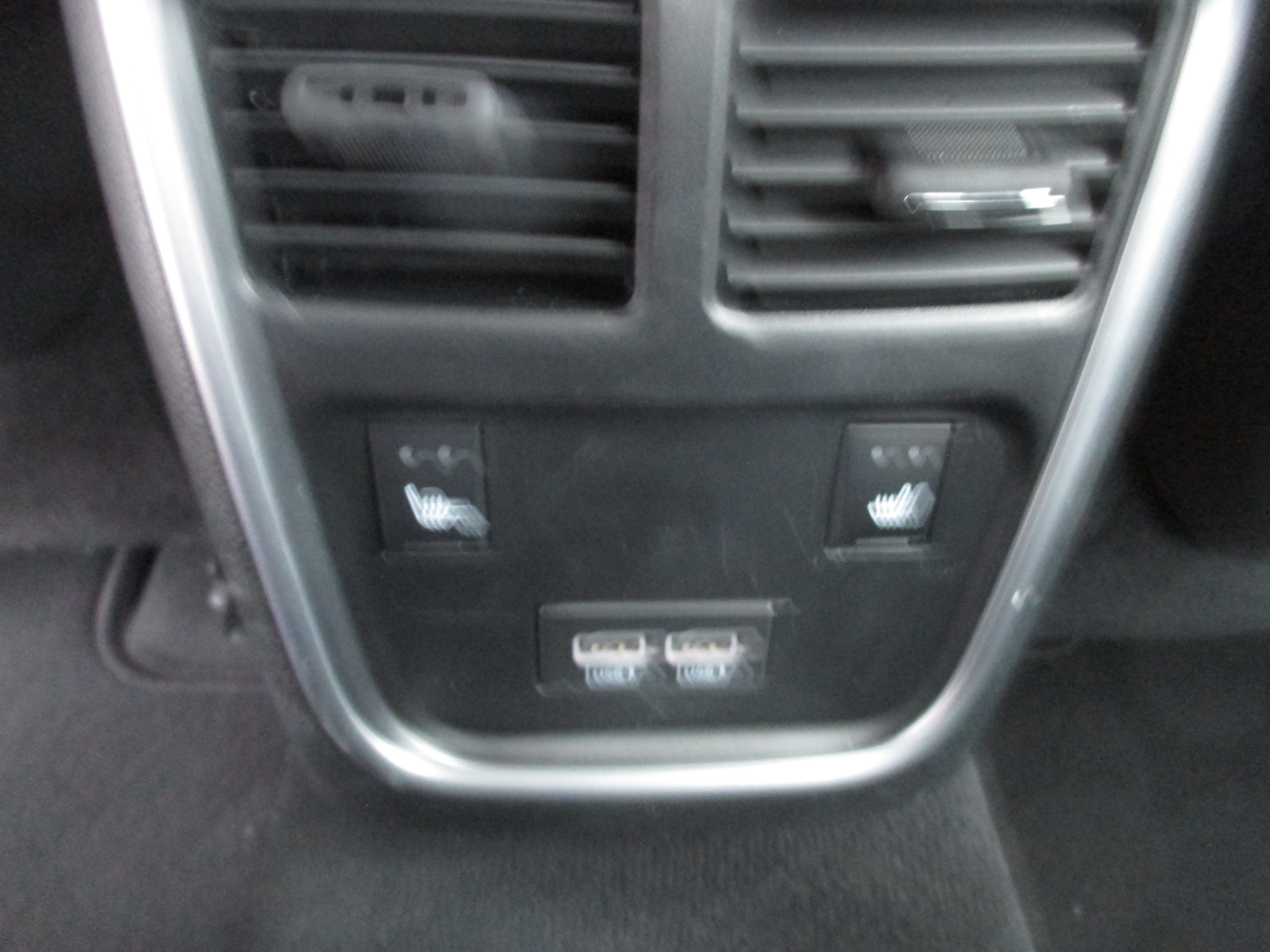 Used 2023 Chrysler 300 Touring L w/ Popular Equipment Group image 10