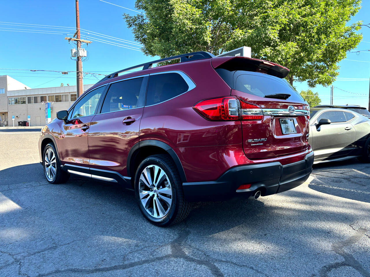 Used 2022 Subaru Ascent Limited image 3