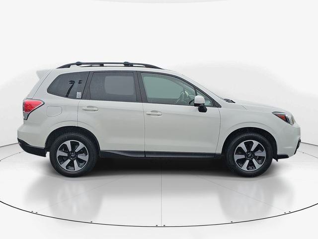Used 2018 Subaru Forester 2.5i Premium AWD/4WD image 2