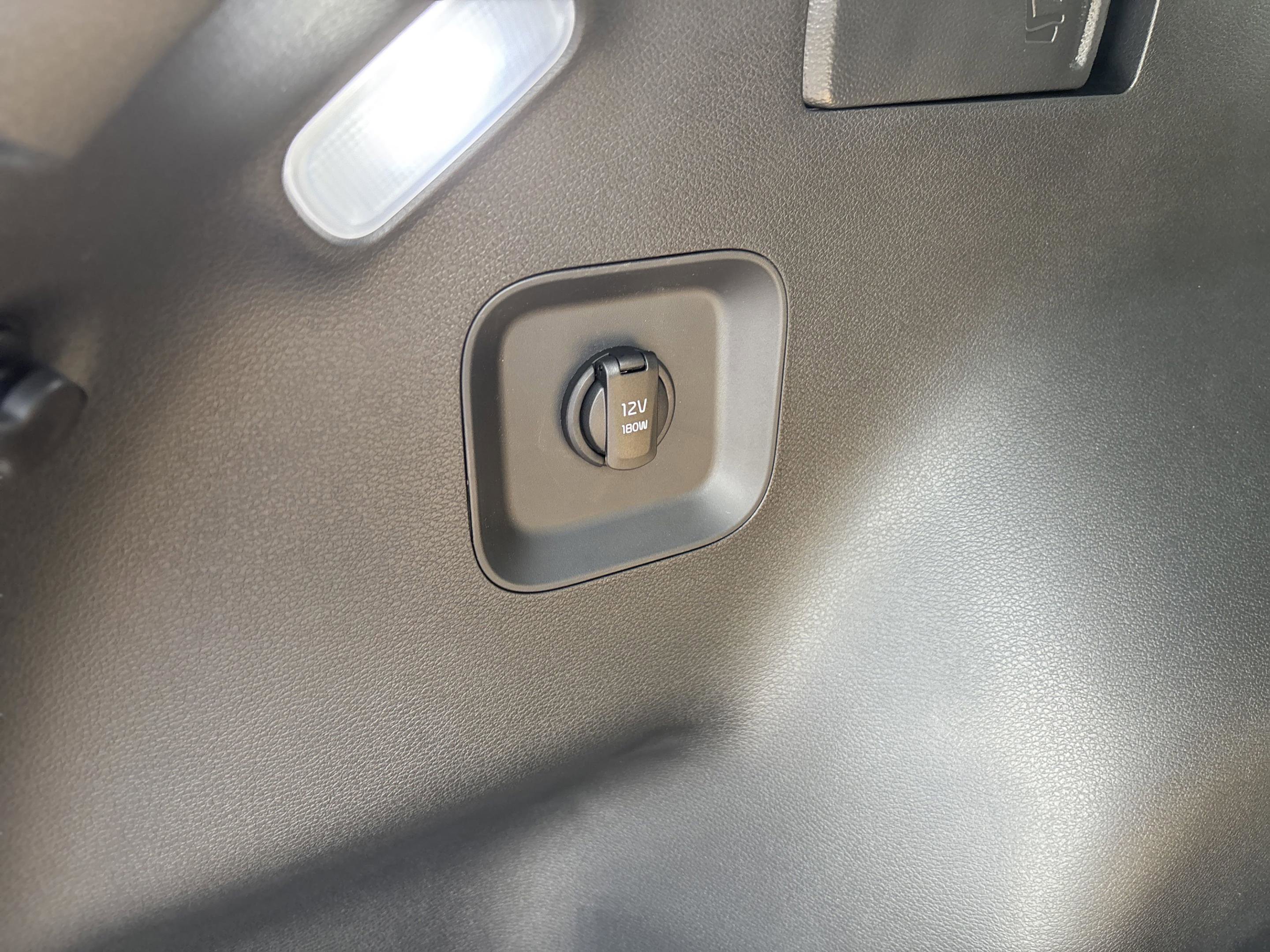 New 2026 Kia Sportage SX image 33