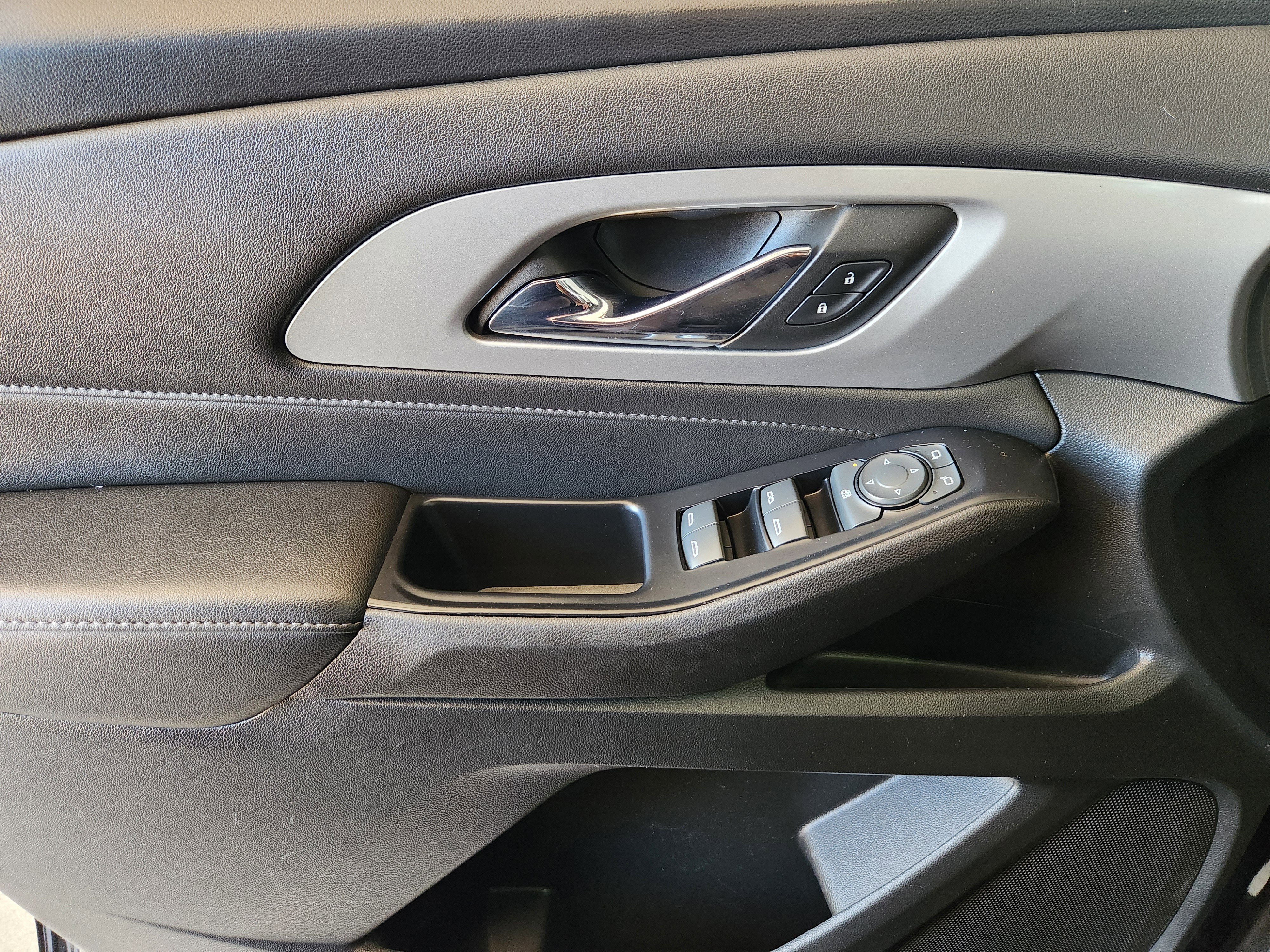 Certified 2023 Chevrolet Traverse LT image 22