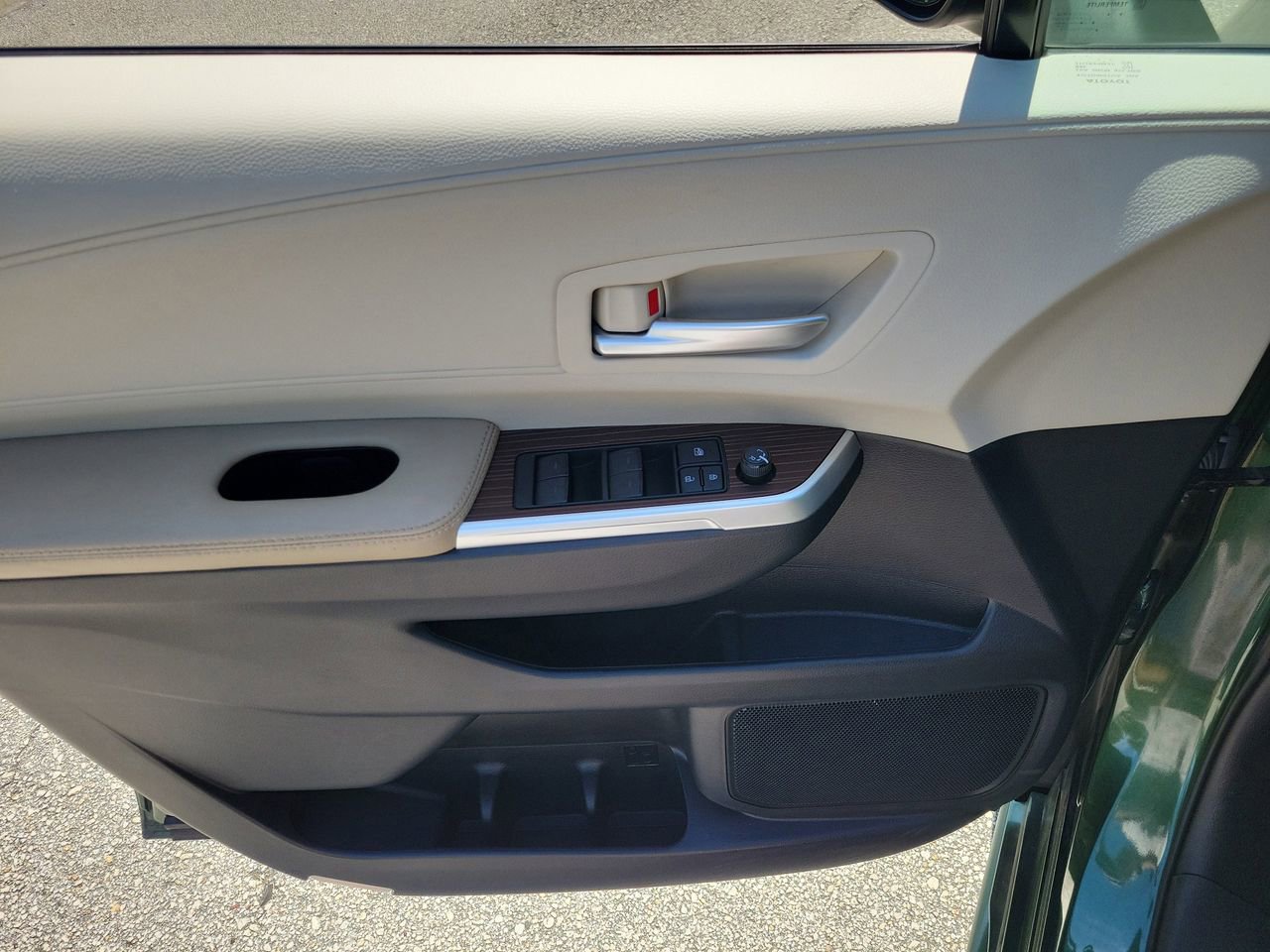 Used 2024 Toyota Sienna XLE AWD/4WD image 15