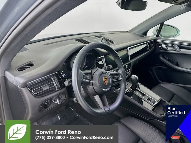 Used 2023 Porsche Macan Turbo image 11