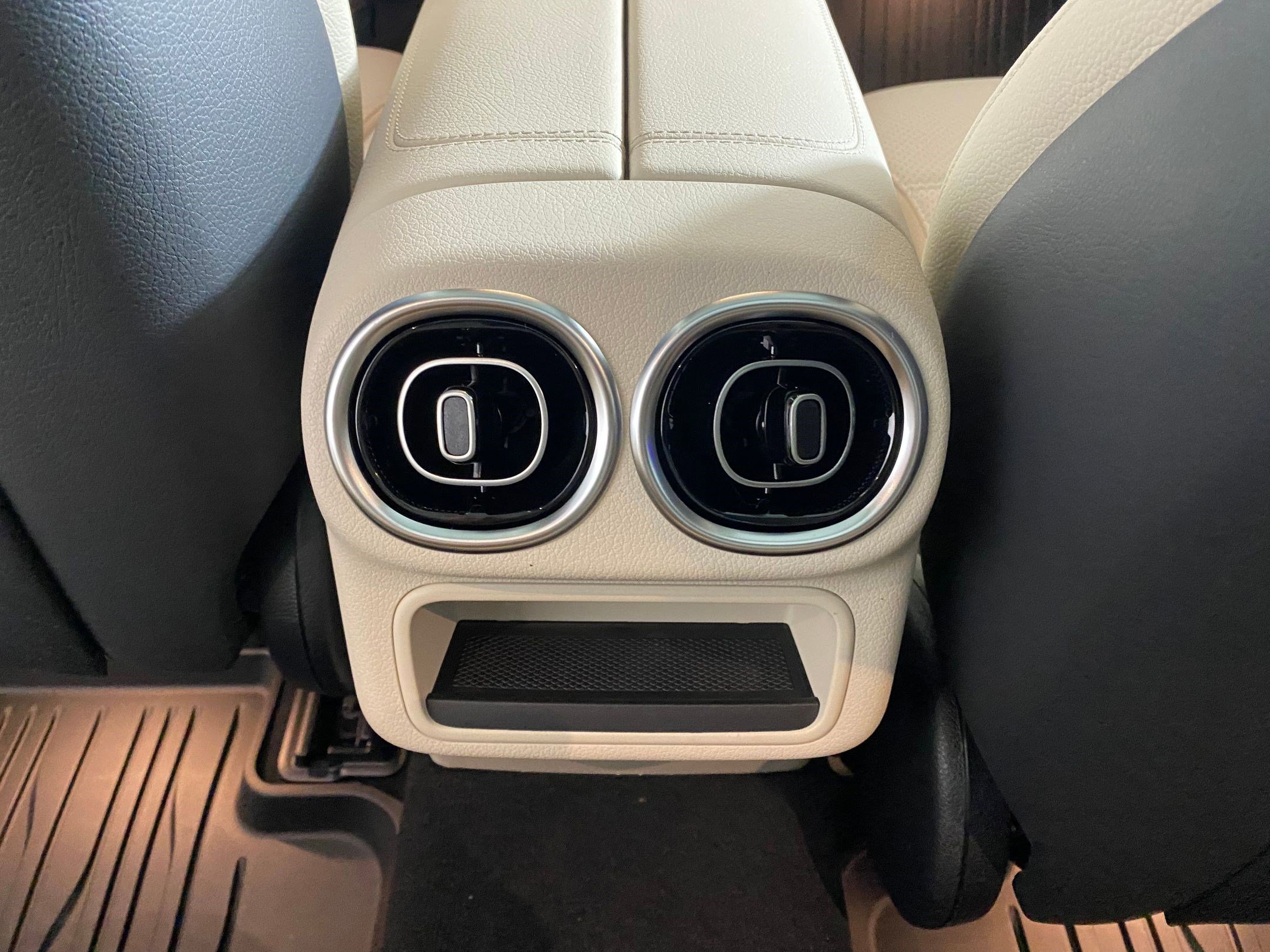 Used 2026 Mercedes-Benz GLC 300 4MATIC image 27