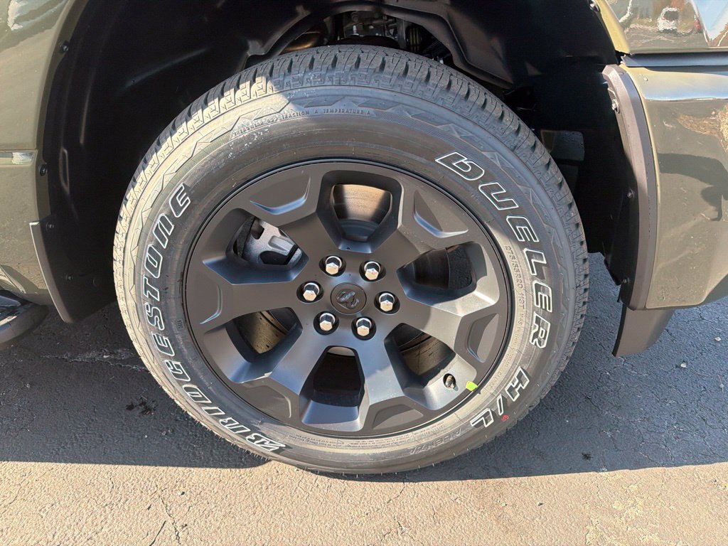 New 2027 RAM 1500 Express AWD/4WD image 10