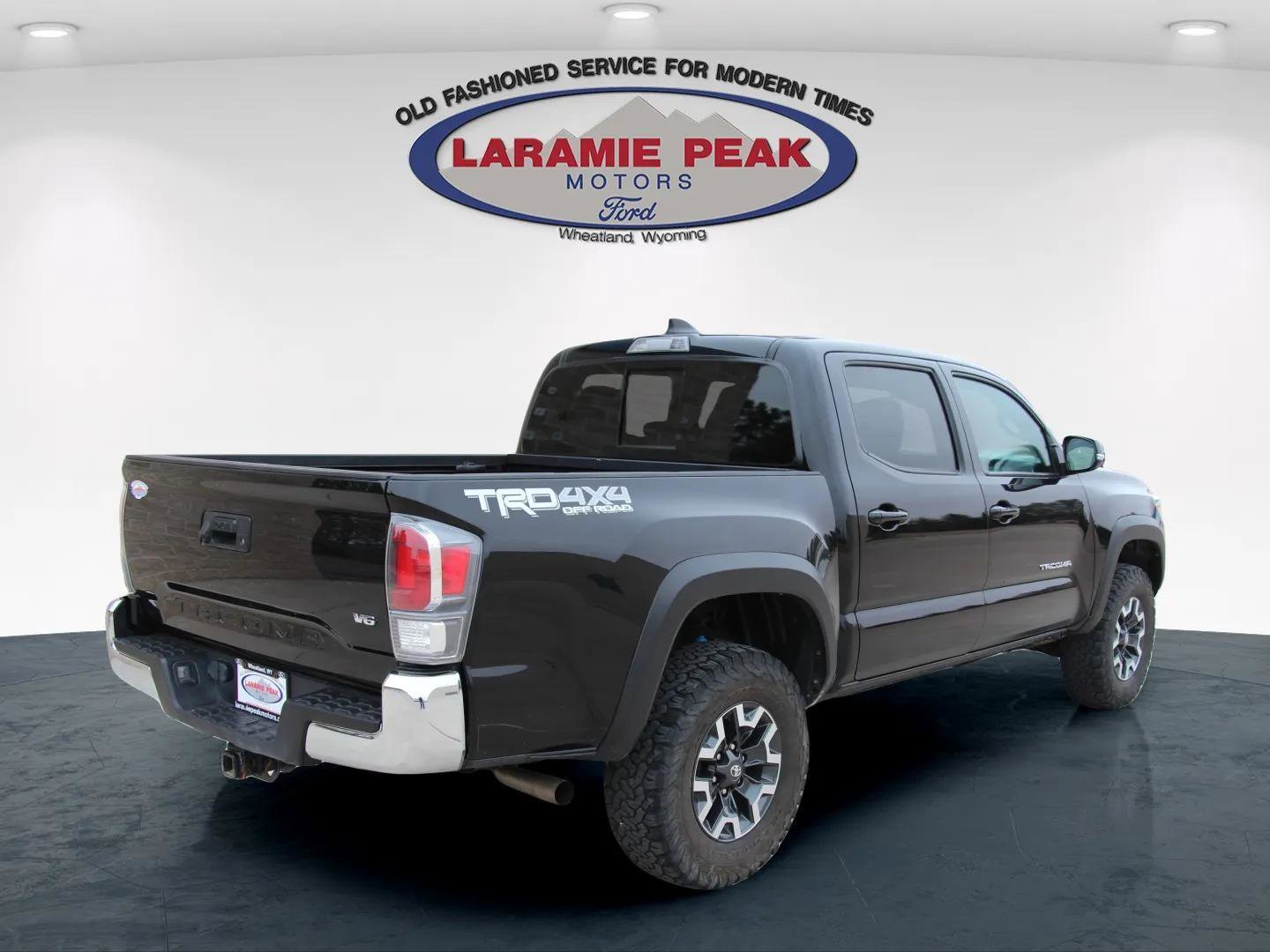 Used 2022 Toyota Tacoma TRD Off-Road image 3