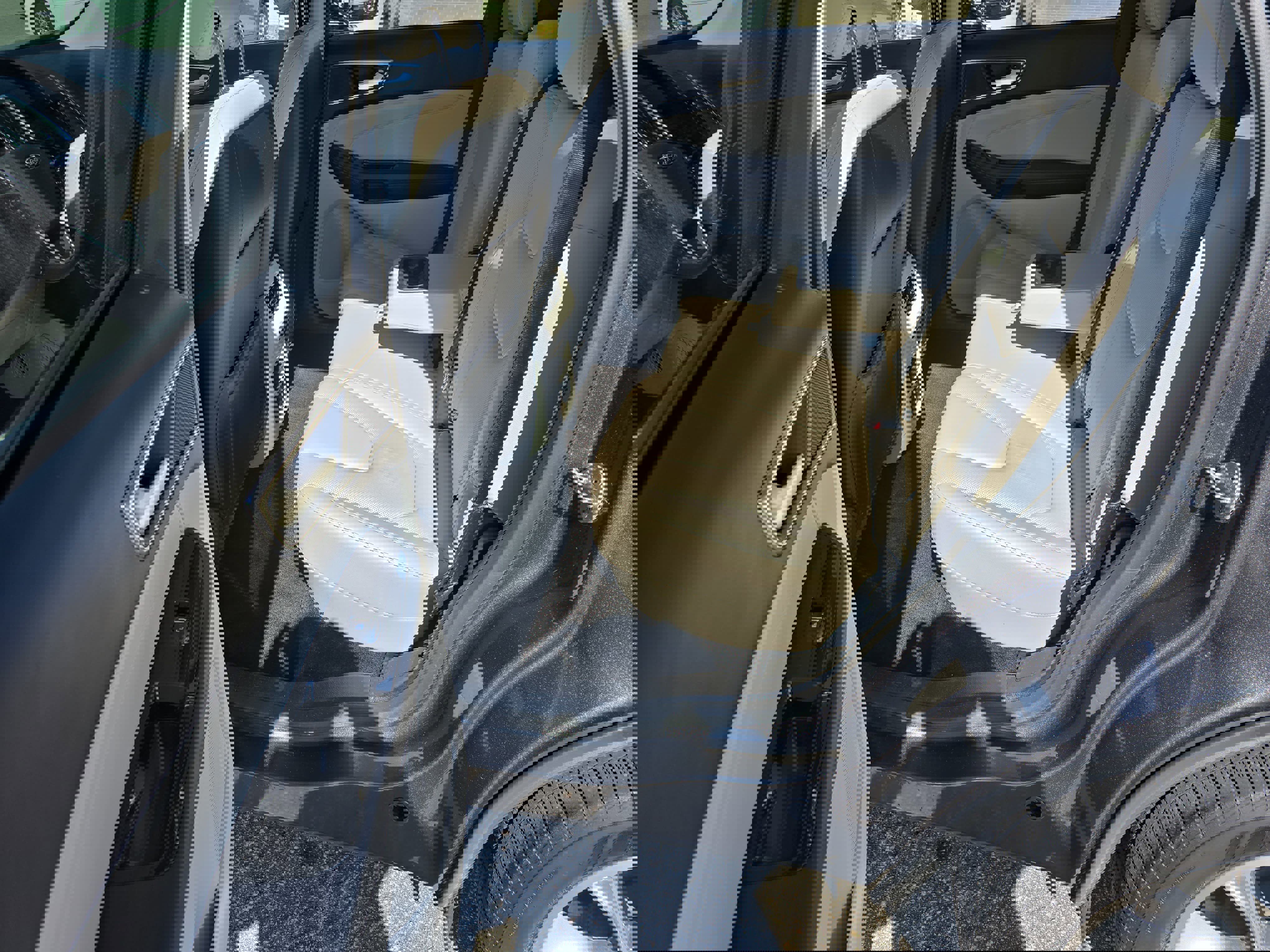 Used 2018 Ford Edge Titanium w/ Equipment Group 302A image 16