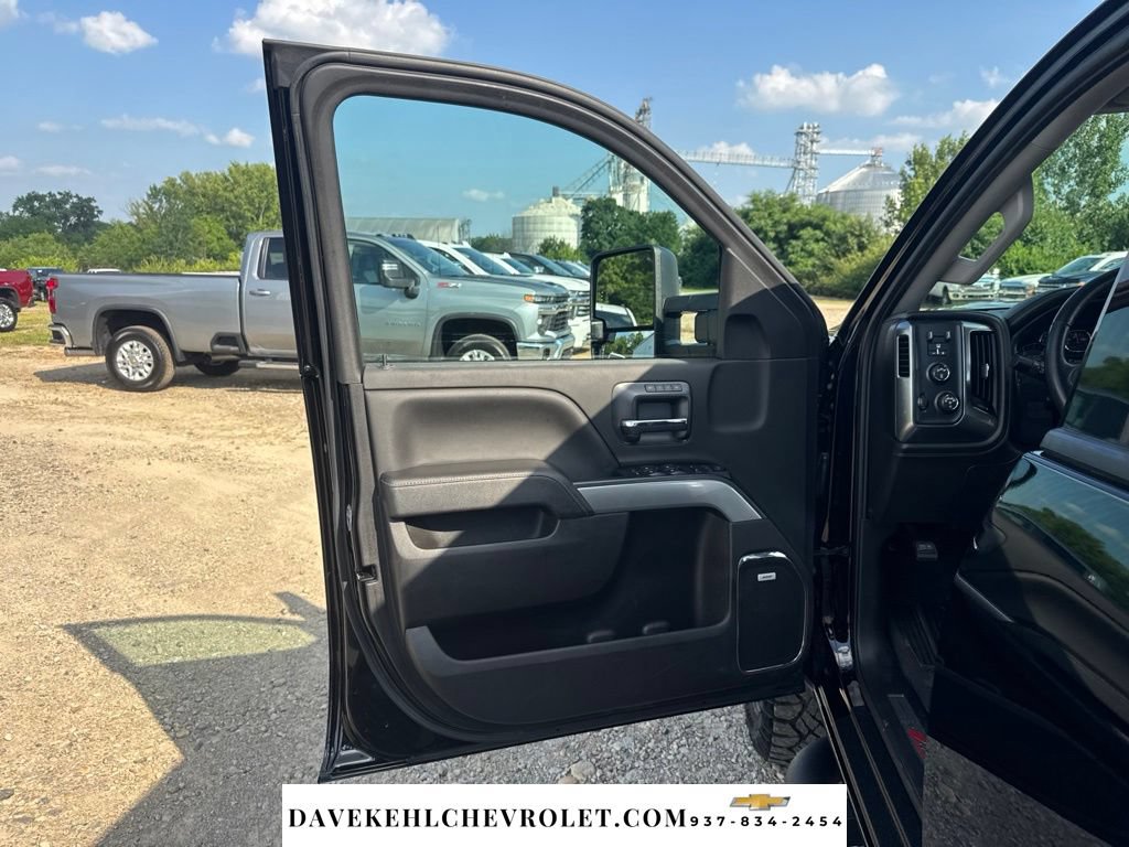 Used 2019 Chevrolet Silverado 2500 LTZ w/ Duramax Plus Package AWD/4WD image 9