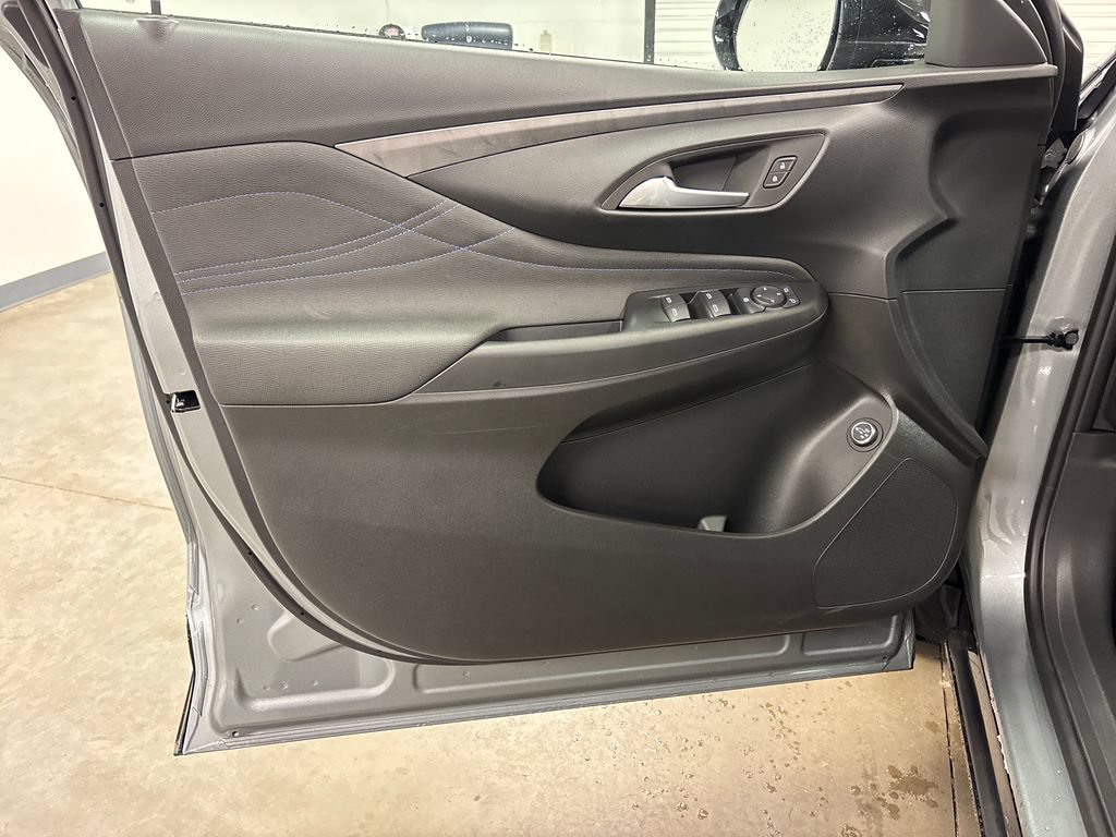 New 2026 Buick Envista Sport Touring w/ Convenience I Package FWD image 19