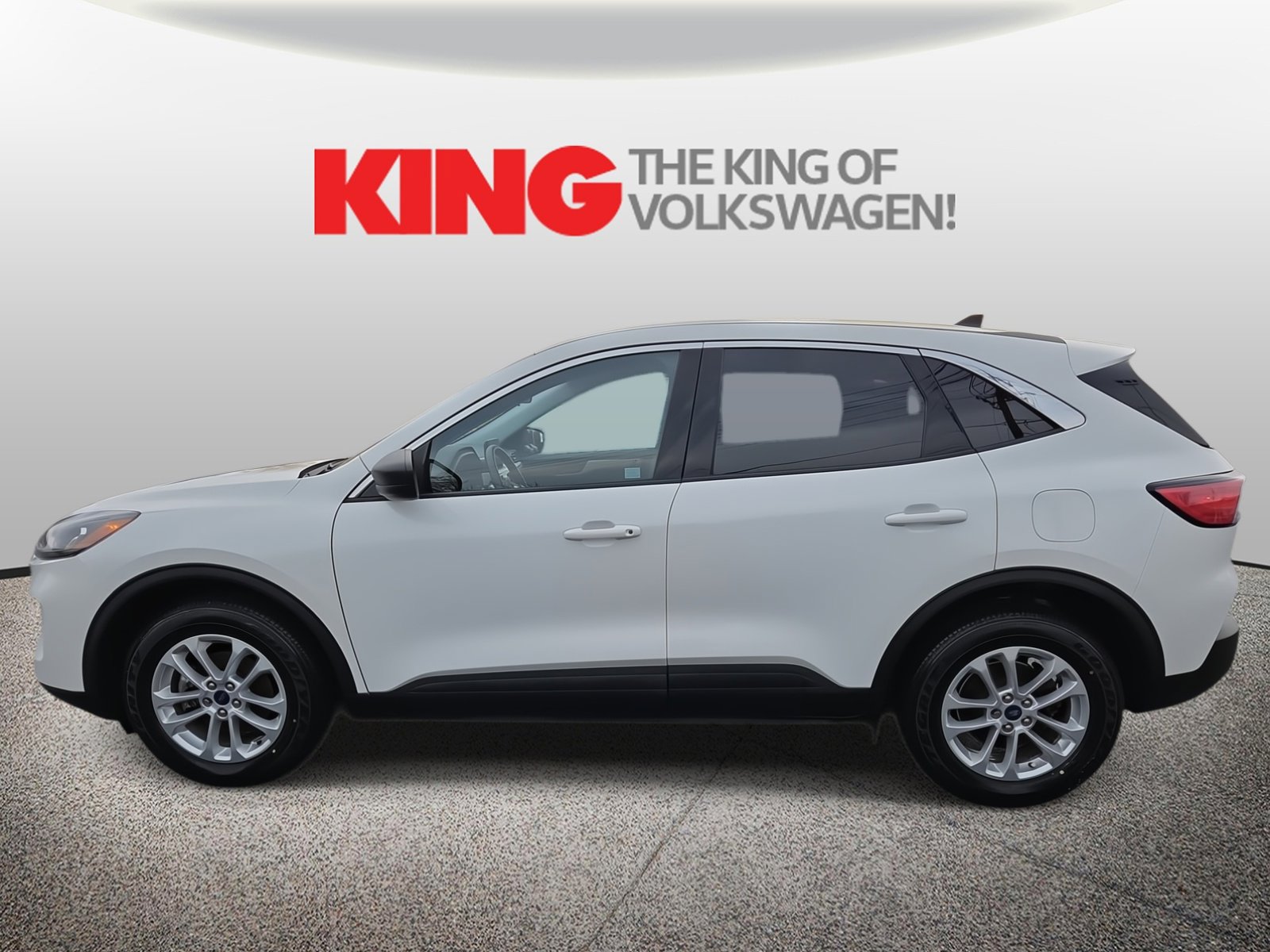 Used 2022 Ford Escape SE w/ Cold Weather Package image 7