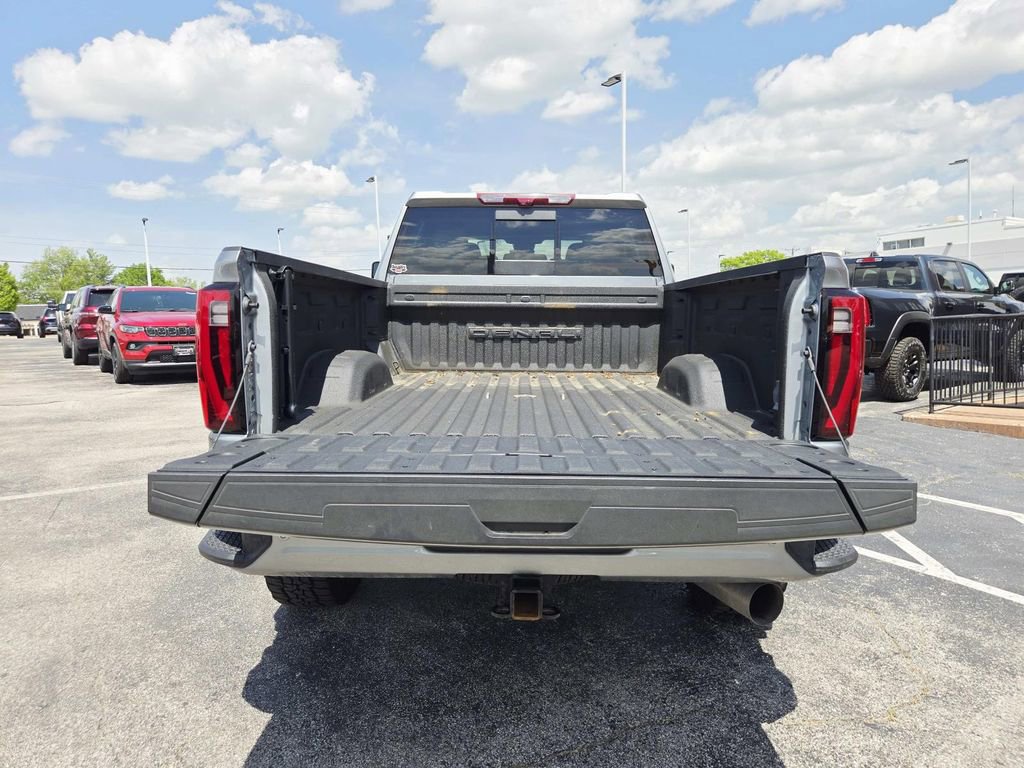 Used 2024 GMC Sierra 3500 Denali w/ Denali Reserve Package AWD/4WD image 18