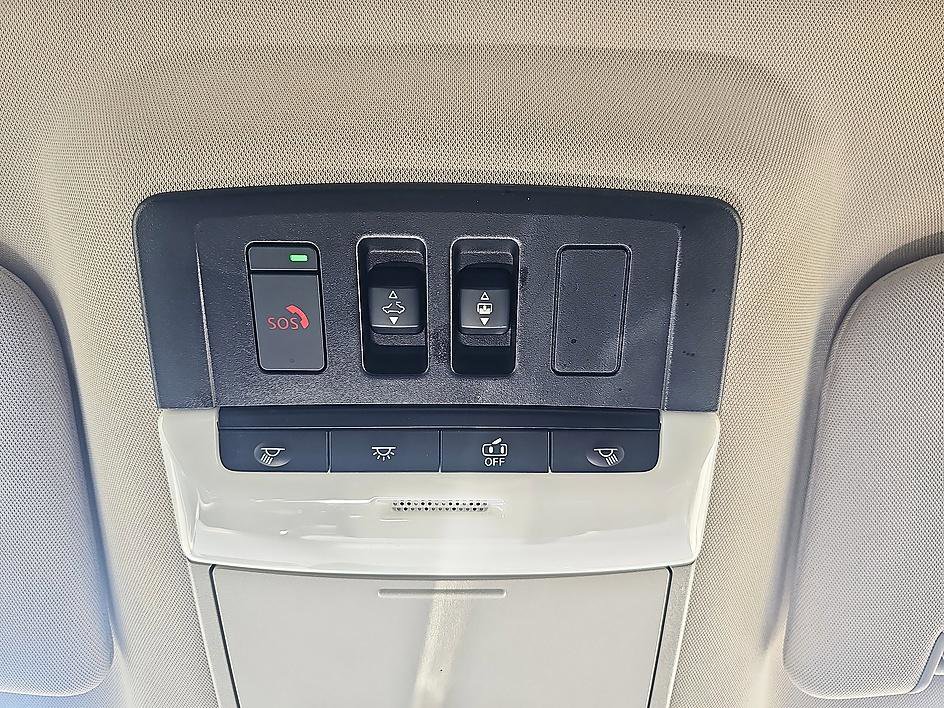 Used 2024 Nissan Pathfinder Platinum AWD/4WD image 27