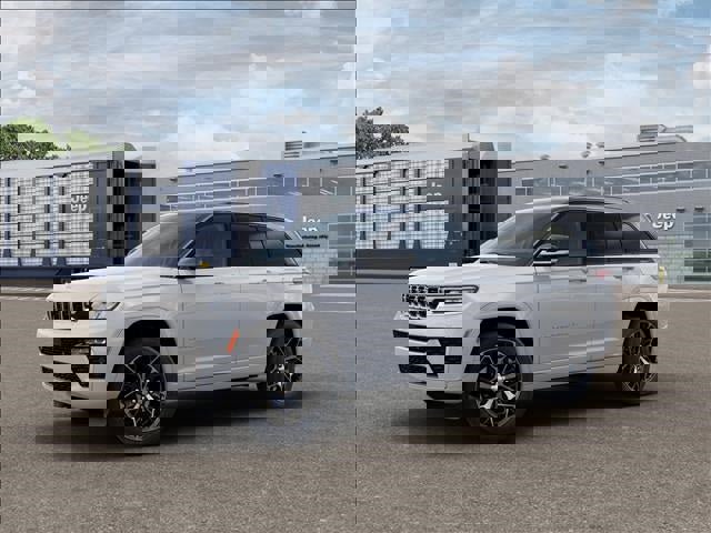 New 2026 Jeep Grand Cherokee Summit w/ Adv Protech Group IV
